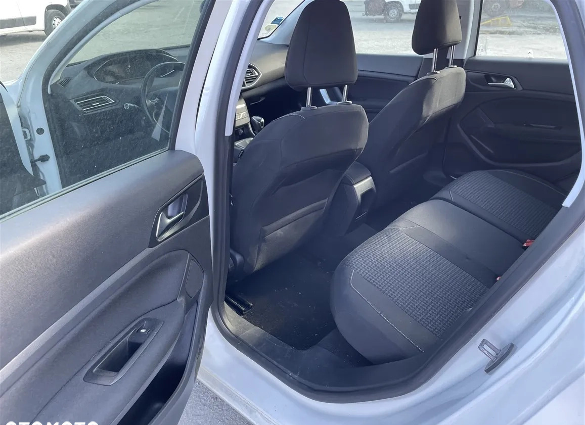 Peugeot 308 cena 33750 przebieg: 68000, rok produkcji 2020 z Wyrzysk małe 529